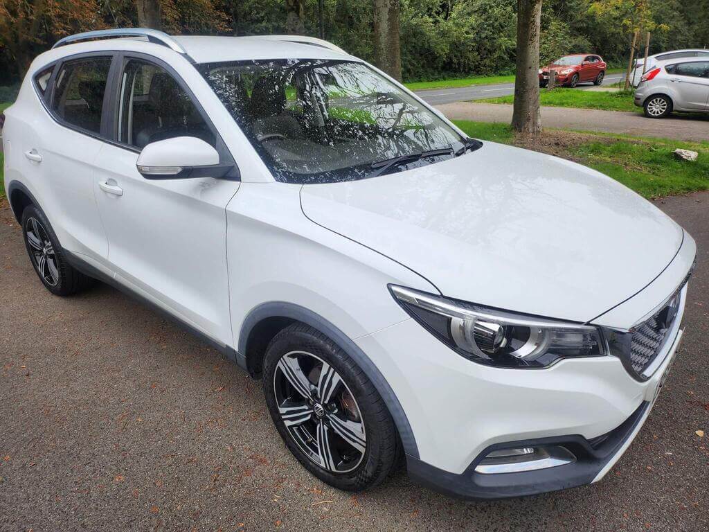 White MG ZS 2019 for sale from Trafford Car Sales White MG ZS 2019 for sale from Trafford Car Sales